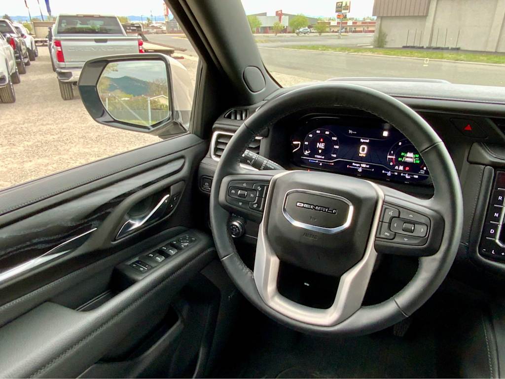 2023 GMC Yukon Denali 42
