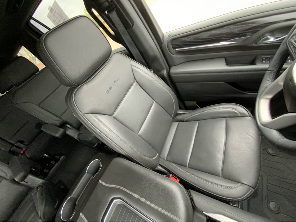 2023 GMC Yukon Denali 39