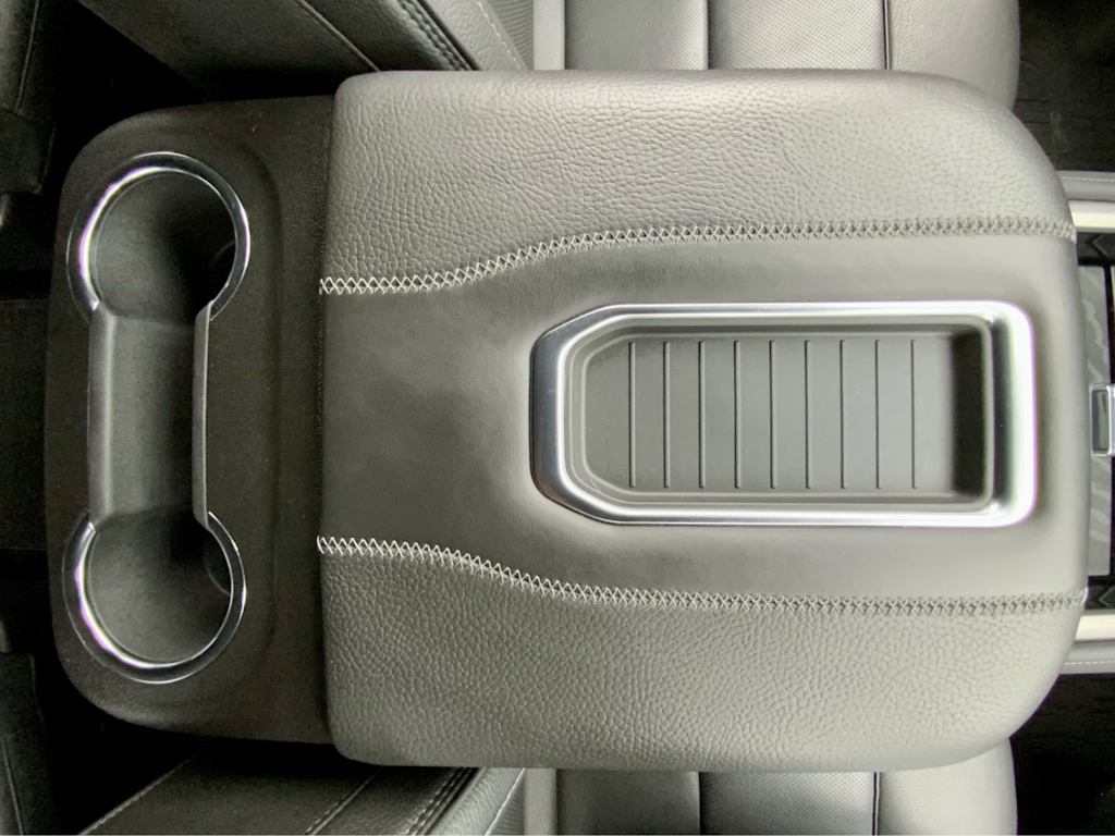 2023 GMC Yukon Denali 57