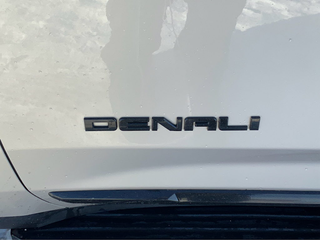 Thumbnail: 2023 GMC Yukon - 21