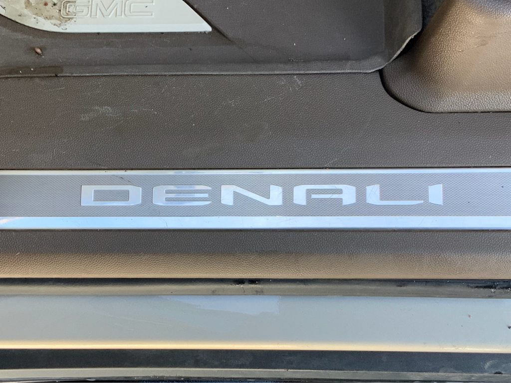 Thumbnail: 2023 GMC Yukon - 22