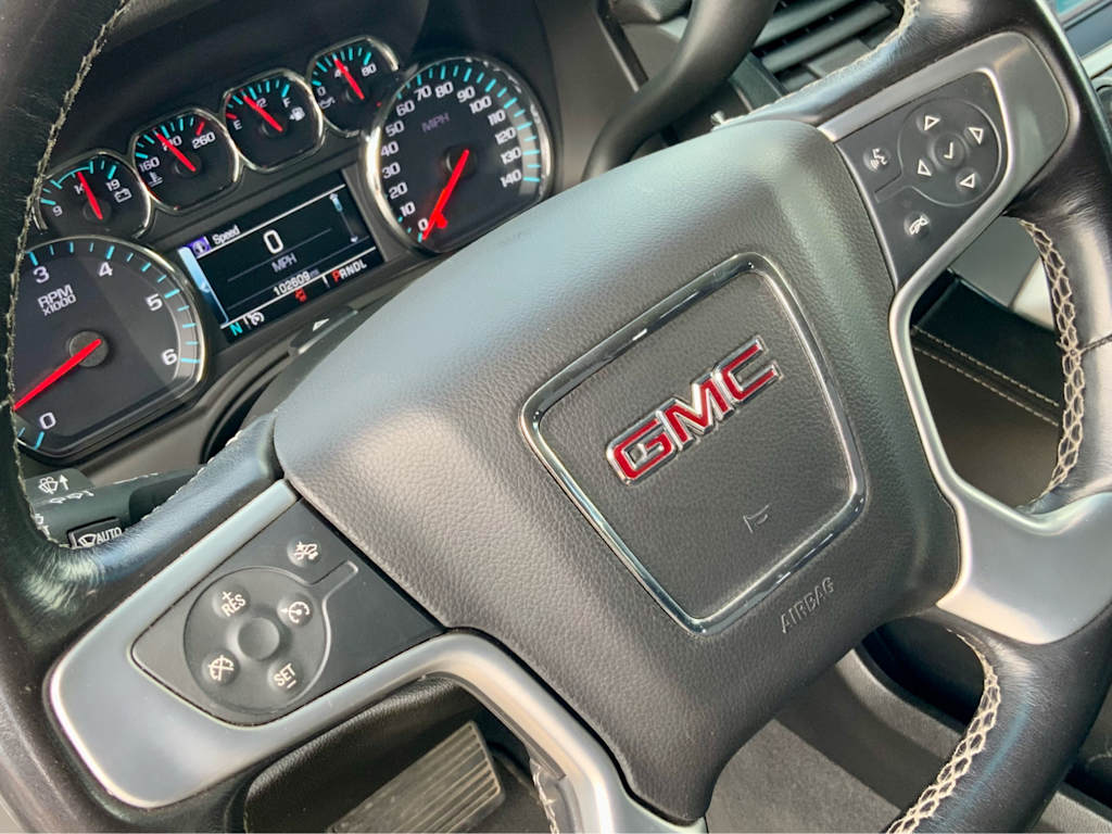 Thumbnail: 2019 GMC Yukon XL - 23