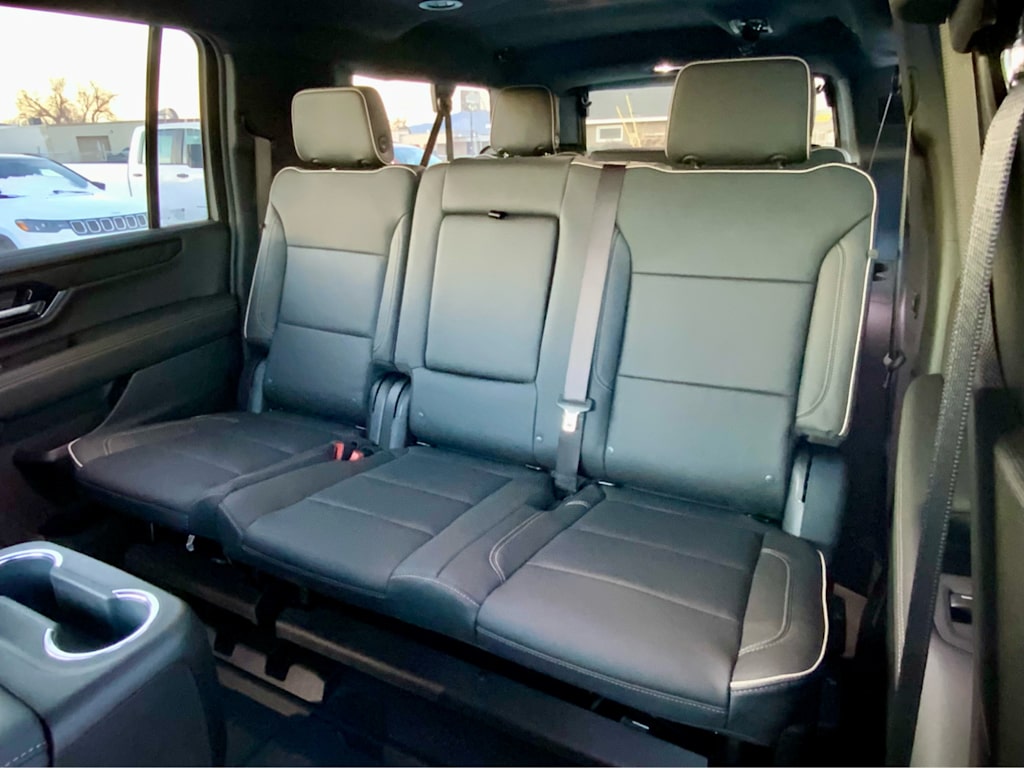 Thumbnail: 2026 GMC Yukon XL - 35