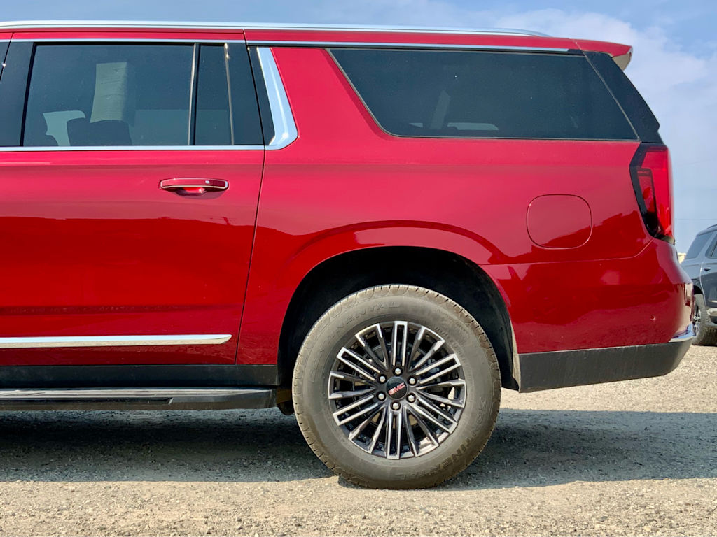 Thumbnail: 2026 GMC Yukon XL - 21
