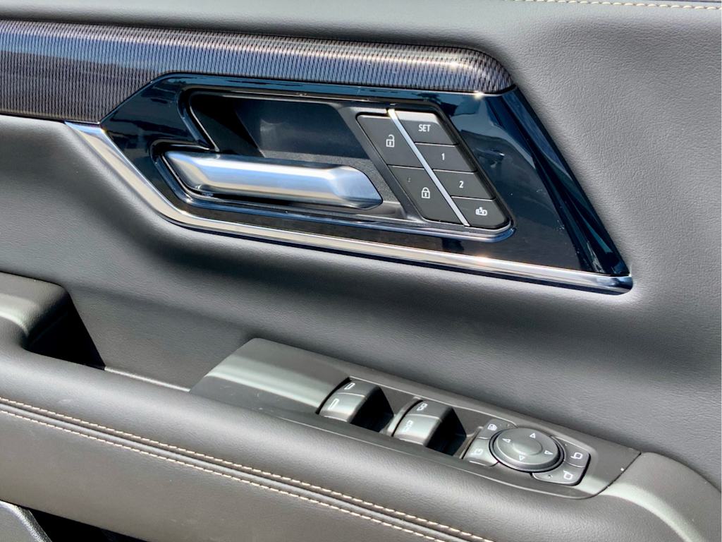 Thumbnail: 2026 GMC Yukon XL - 38