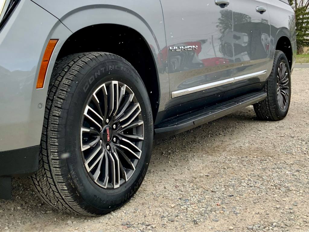 Thumbnail: 2026 GMC Yukon XL - 28