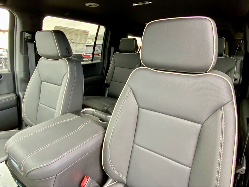 Thumbnail: 2026 GMC Yukon XL - 35