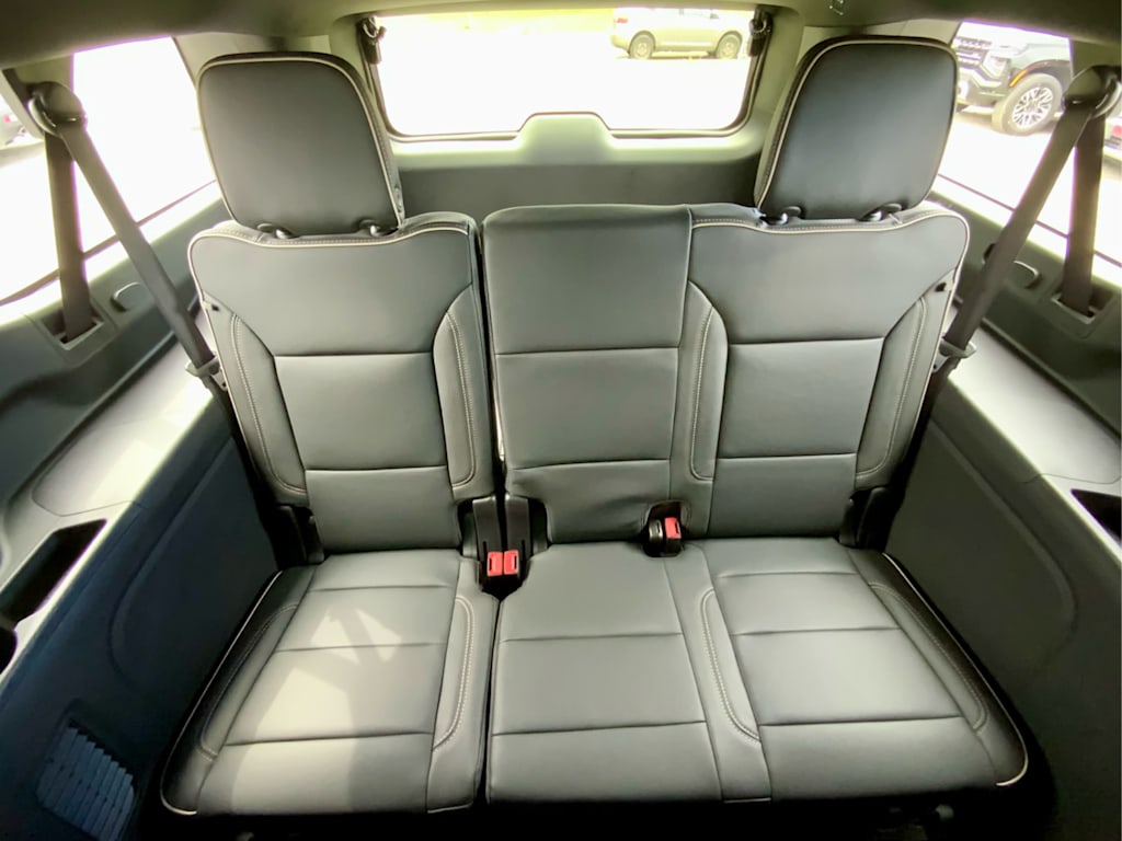 Thumbnail: 2026 GMC Yukon XL - 37