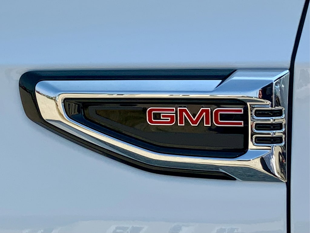 Thumbnail: 2025 GMC Yukon XL - 32