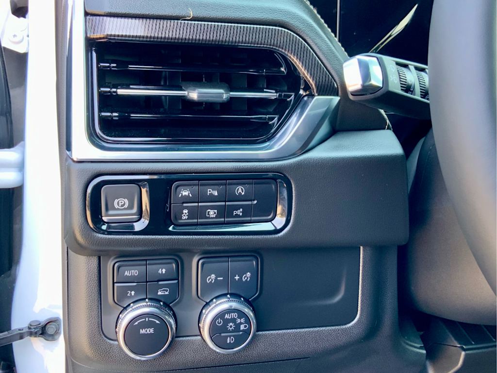 Thumbnail: 2025 GMC Yukon XL - 52