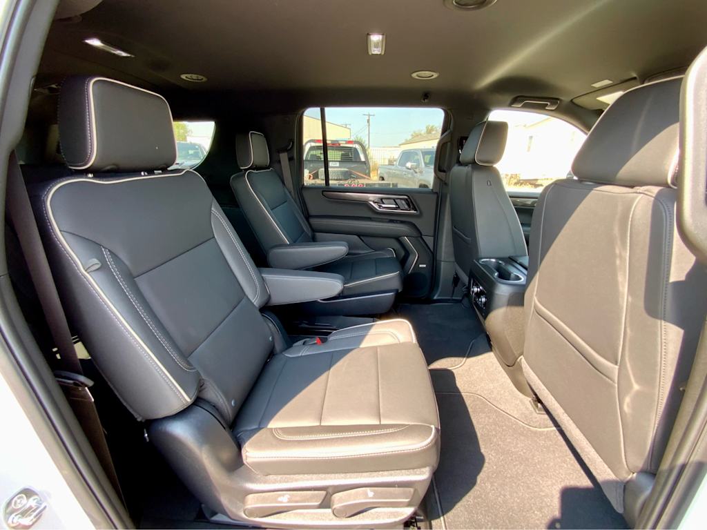 Thumbnail: 2025 GMC Yukon XL - 35