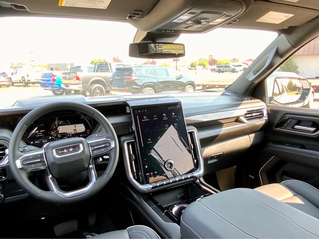 Thumbnail: 2025 GMC Yukon XL - 14