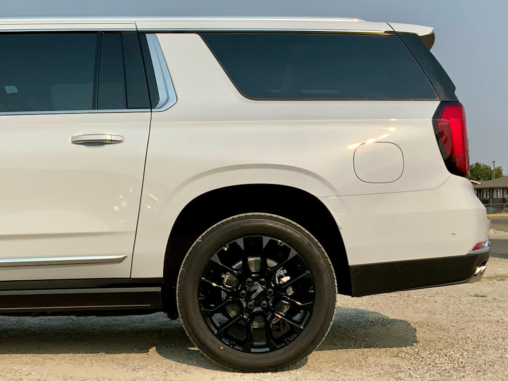 Thumbnail: 2026 GMC Yukon XL - 8