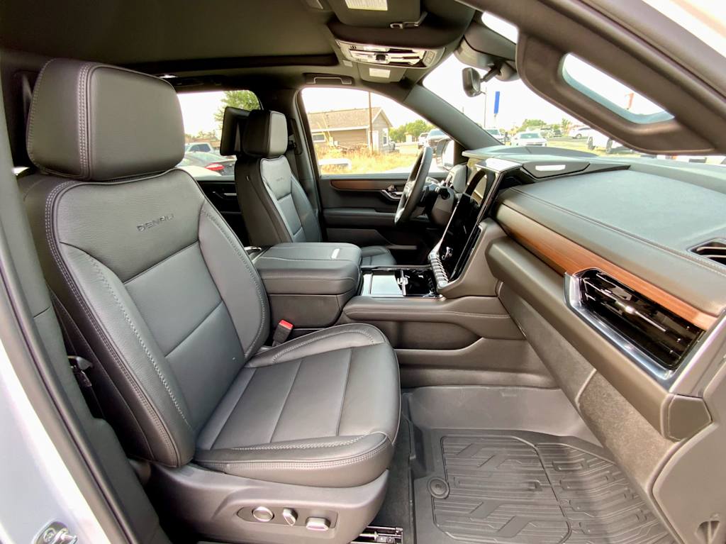 Thumbnail: 2026 GMC Yukon XL - 11