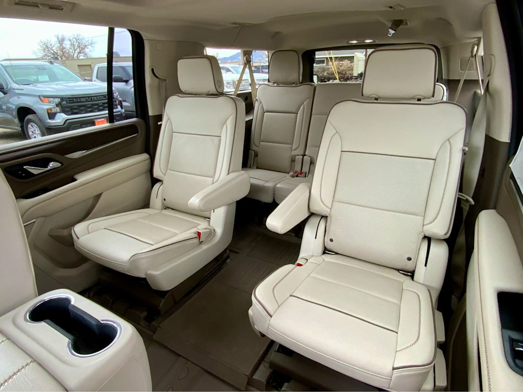 Thumbnail: 2021 GMC Yukon XL - 33