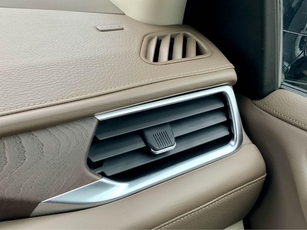 Thumbnail: 2021 GMC Yukon XL - 49