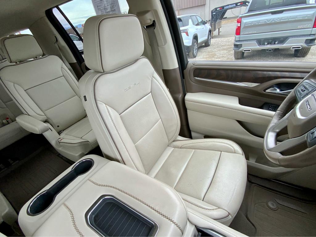 Thumbnail: 2021 GMC Yukon XL - 36