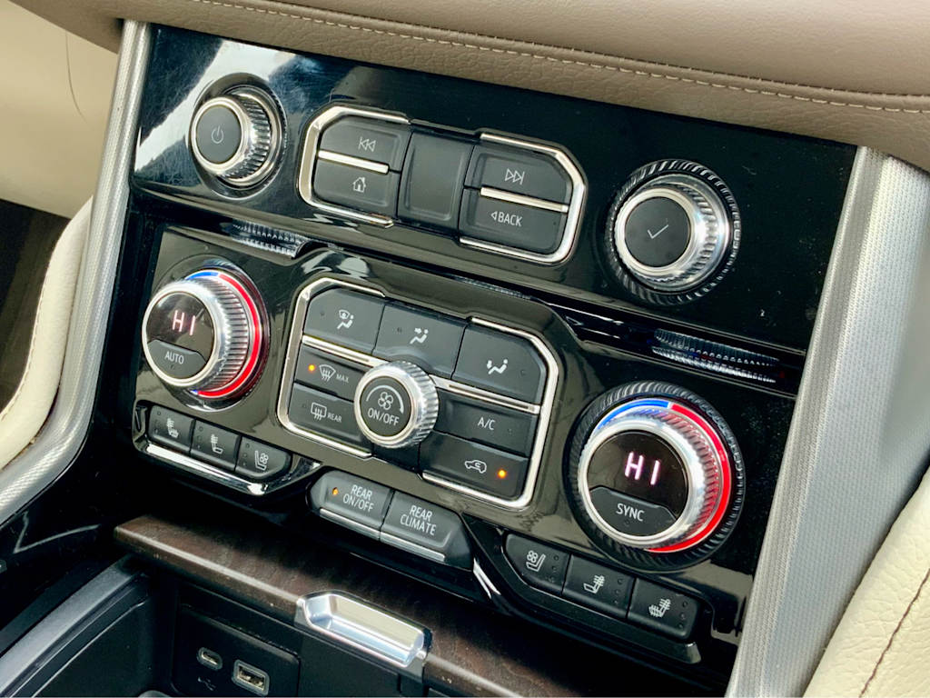 Thumbnail: 2021 GMC Yukon XL - 45