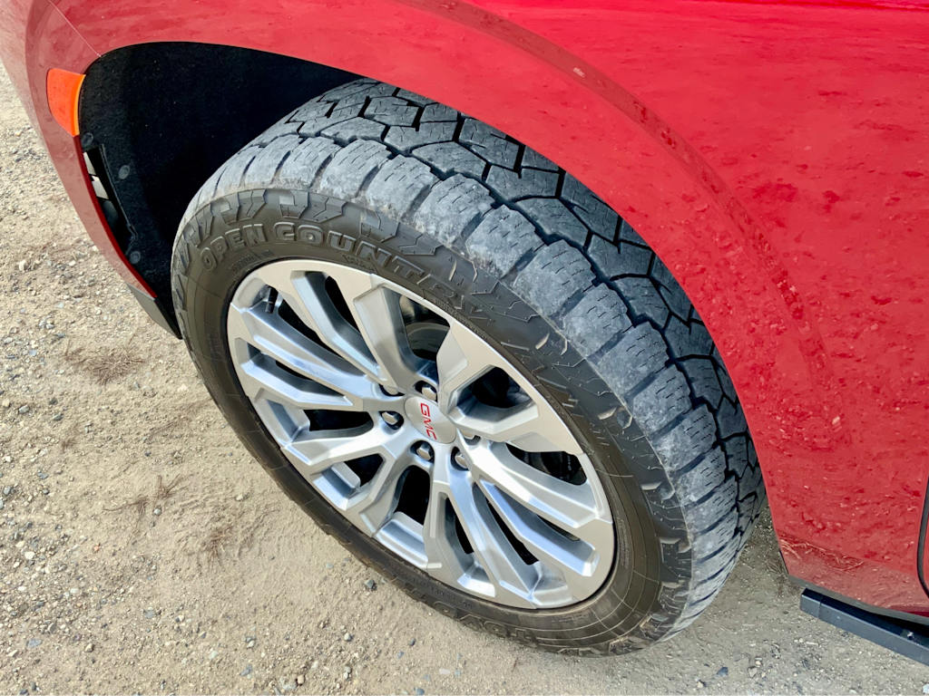 Thumbnail: 2021 GMC Yukon XL - 28