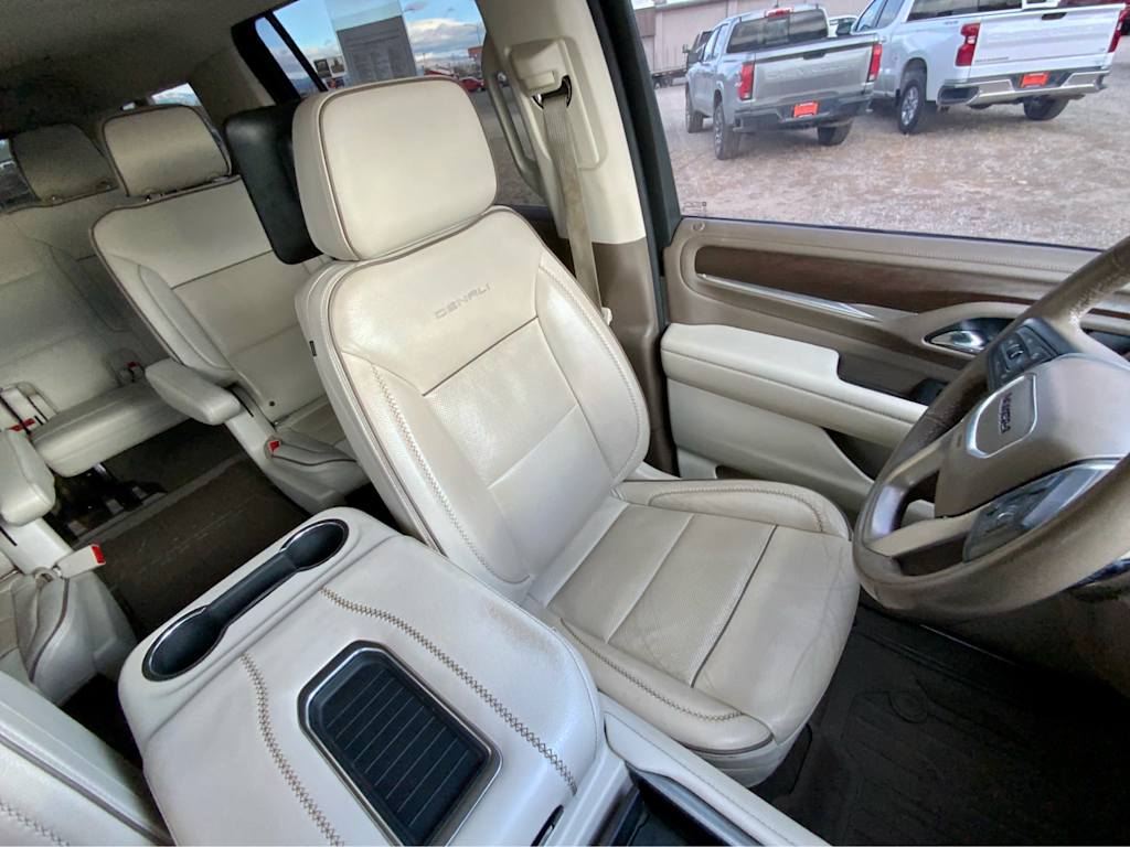 Thumbnail: 2021 GMC Yukon XL - 36