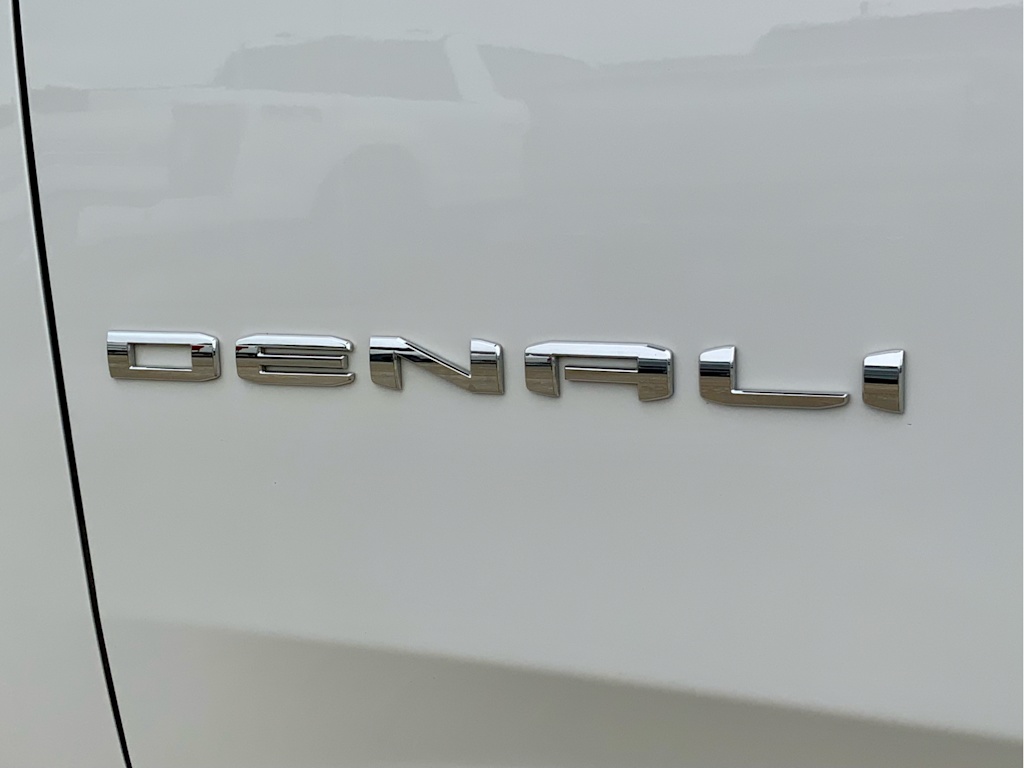 Thumbnail: 2021 GMC Yukon XL - 31