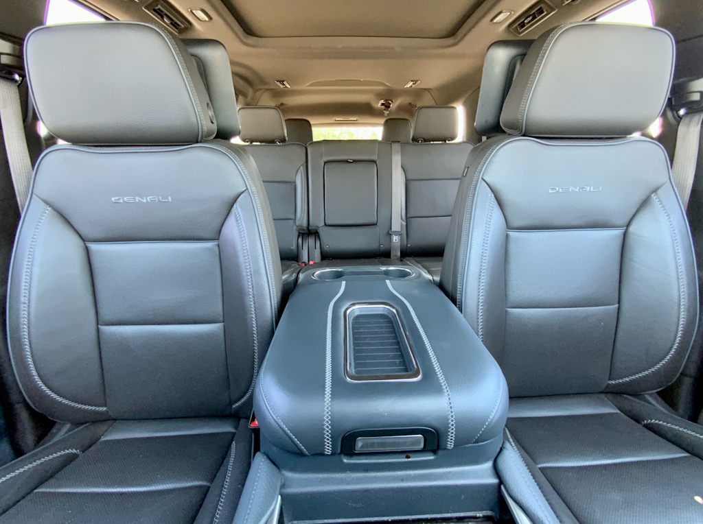 Thumbnail: 2024 GMC Yukon XL - 16