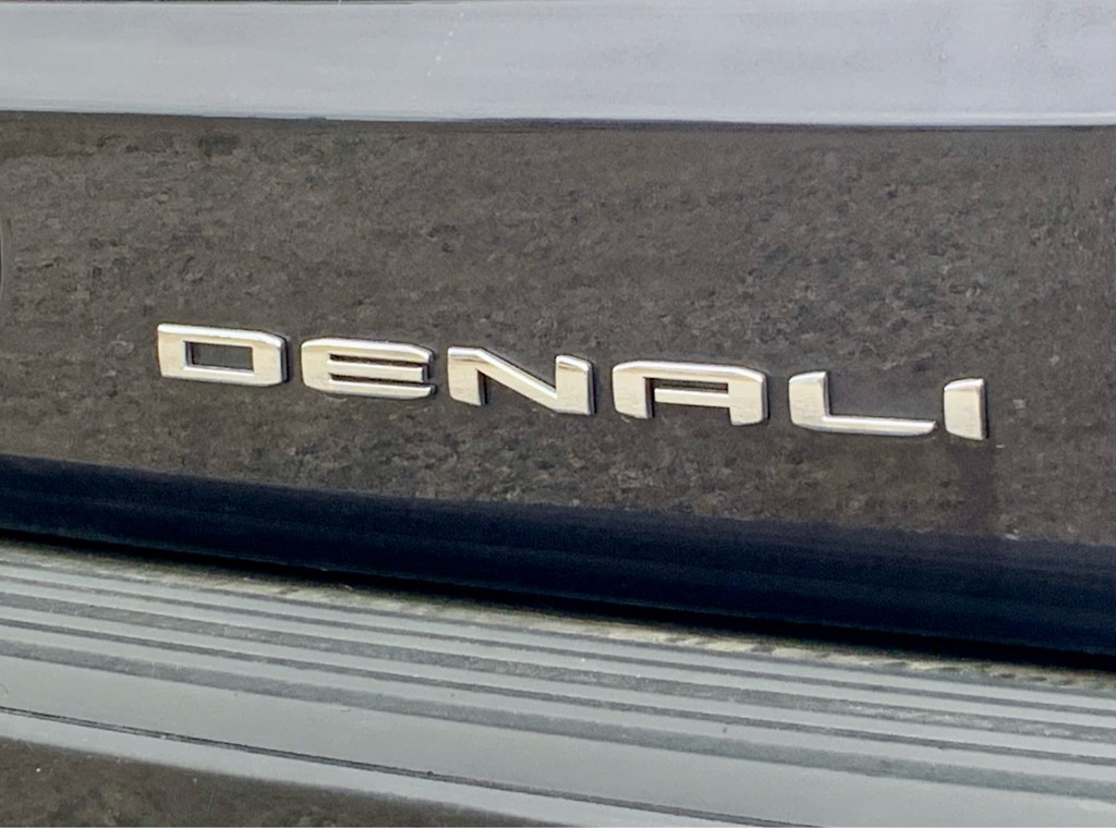 Thumbnail: 2024 GMC Yukon XL - 31