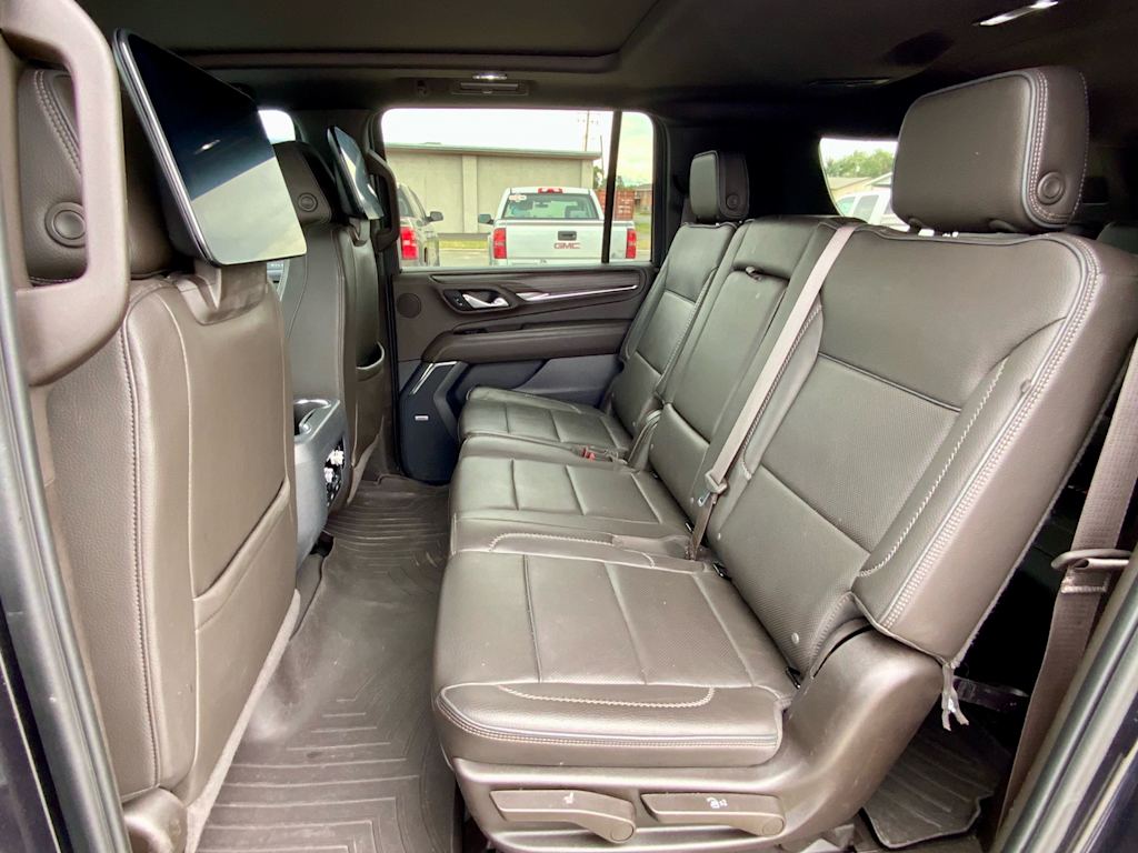 Thumbnail: 2024 GMC Yukon XL - 12