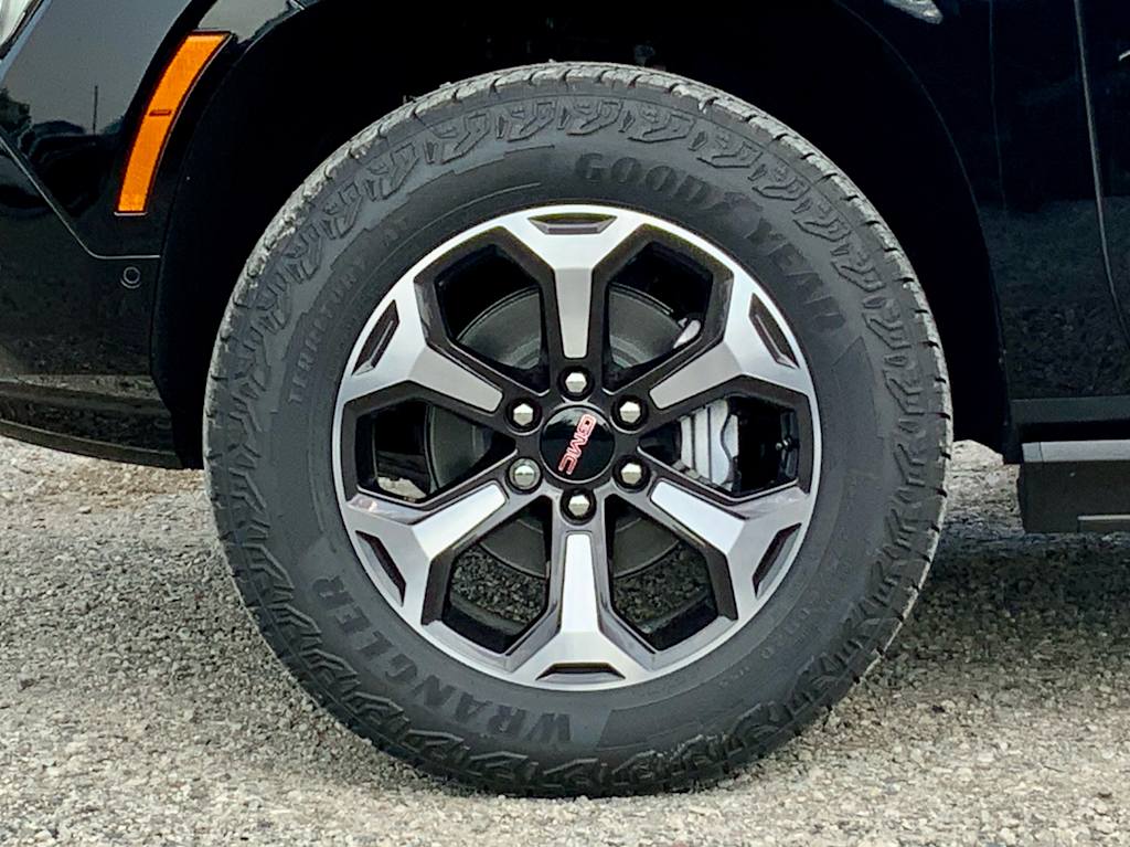 Thumbnail: 2026 GMC Yukon XL - 8