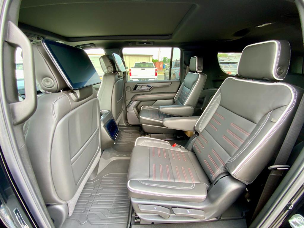 Thumbnail: 2026 GMC Yukon XL - 12