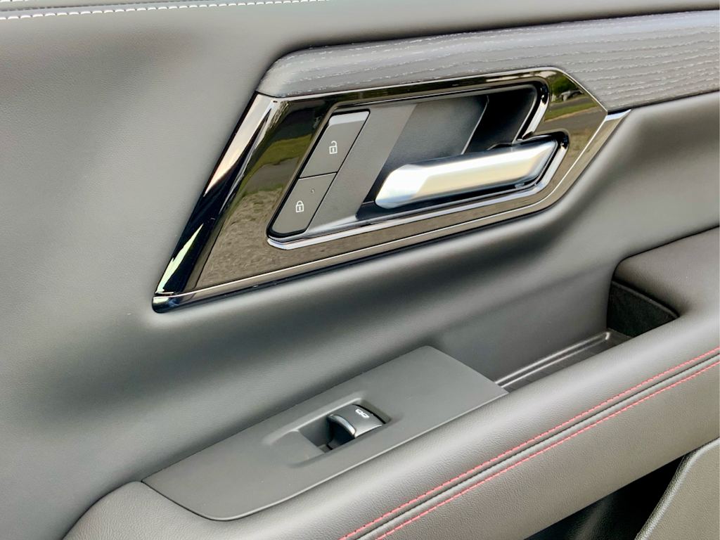 Thumbnail: 2026 GMC Yukon XL - 38