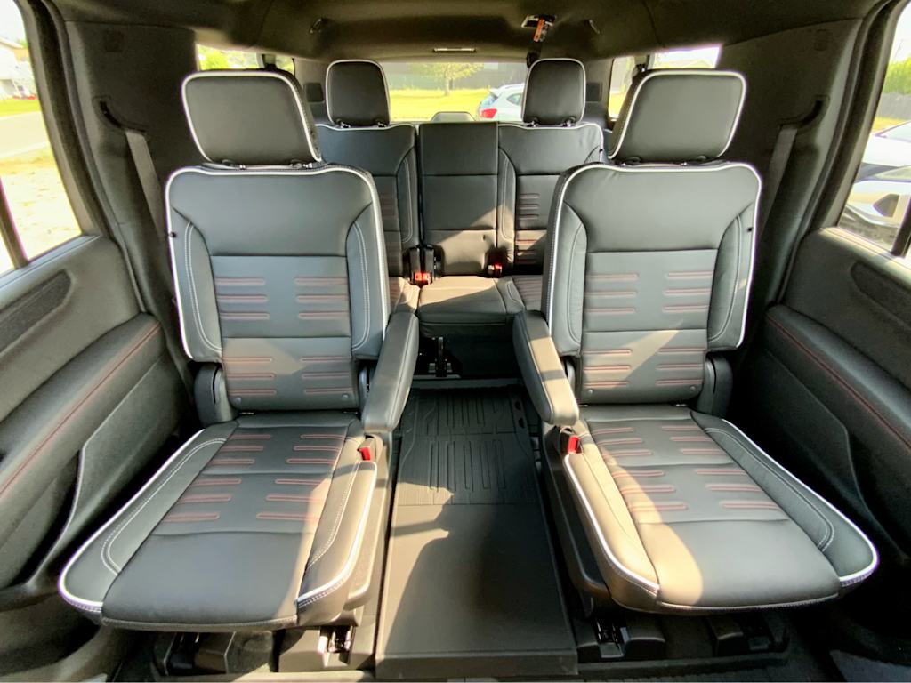 Thumbnail: 2026 GMC Yukon XL - 31