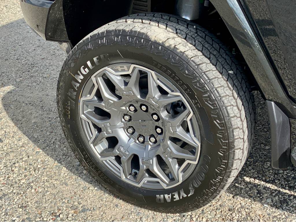 Thumbnail: 2025 GMC Hummer EV - 30