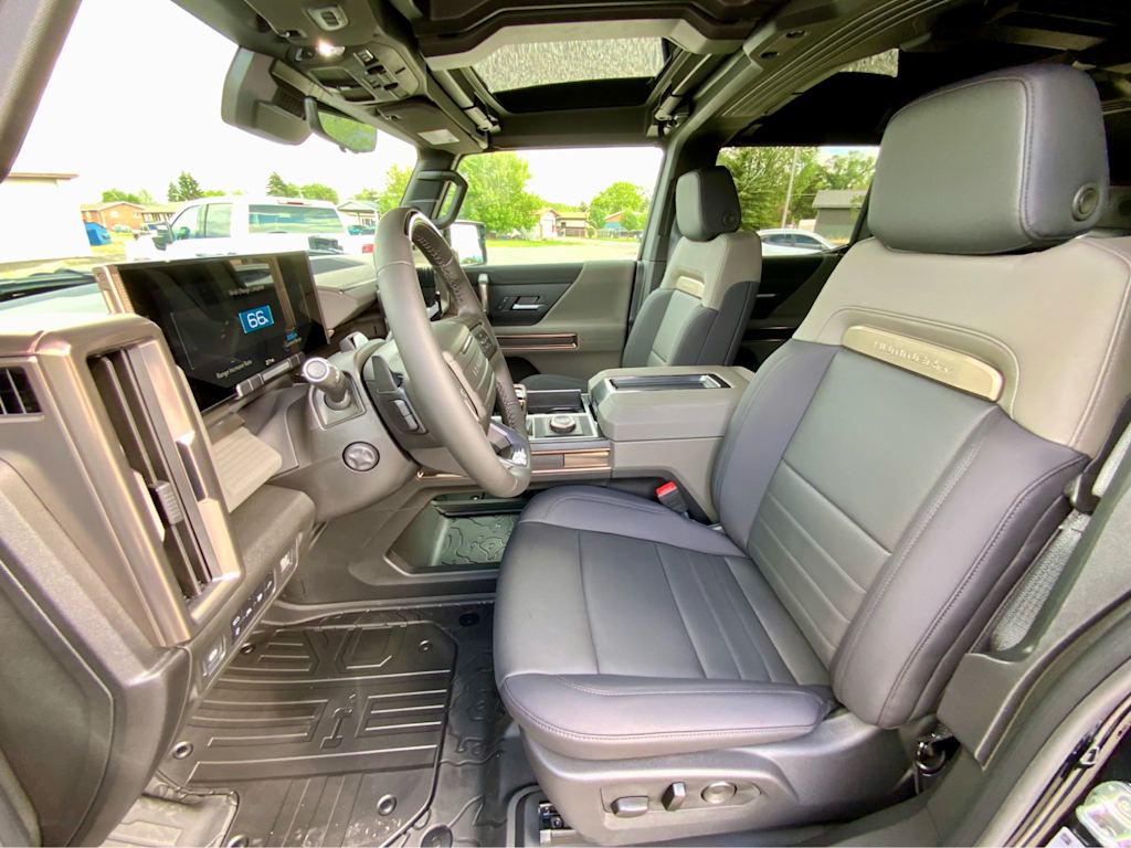 Thumbnail: 2025 GMC Hummer EV - 11