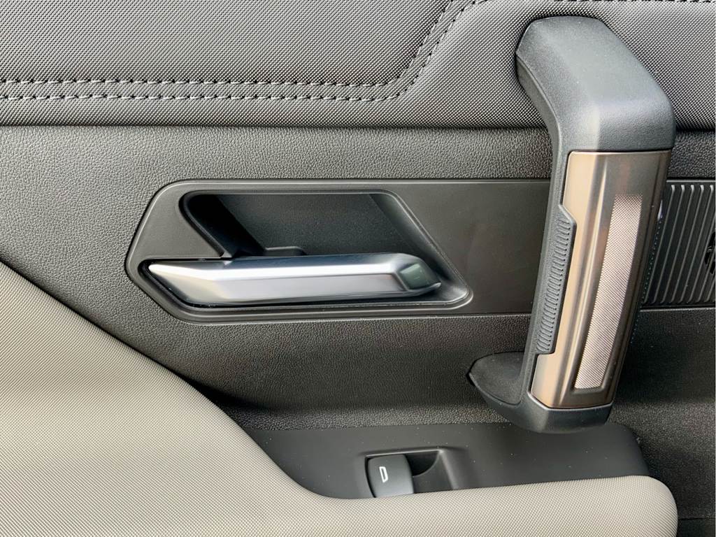 Thumbnail: 2025 GMC Hummer EV - 58