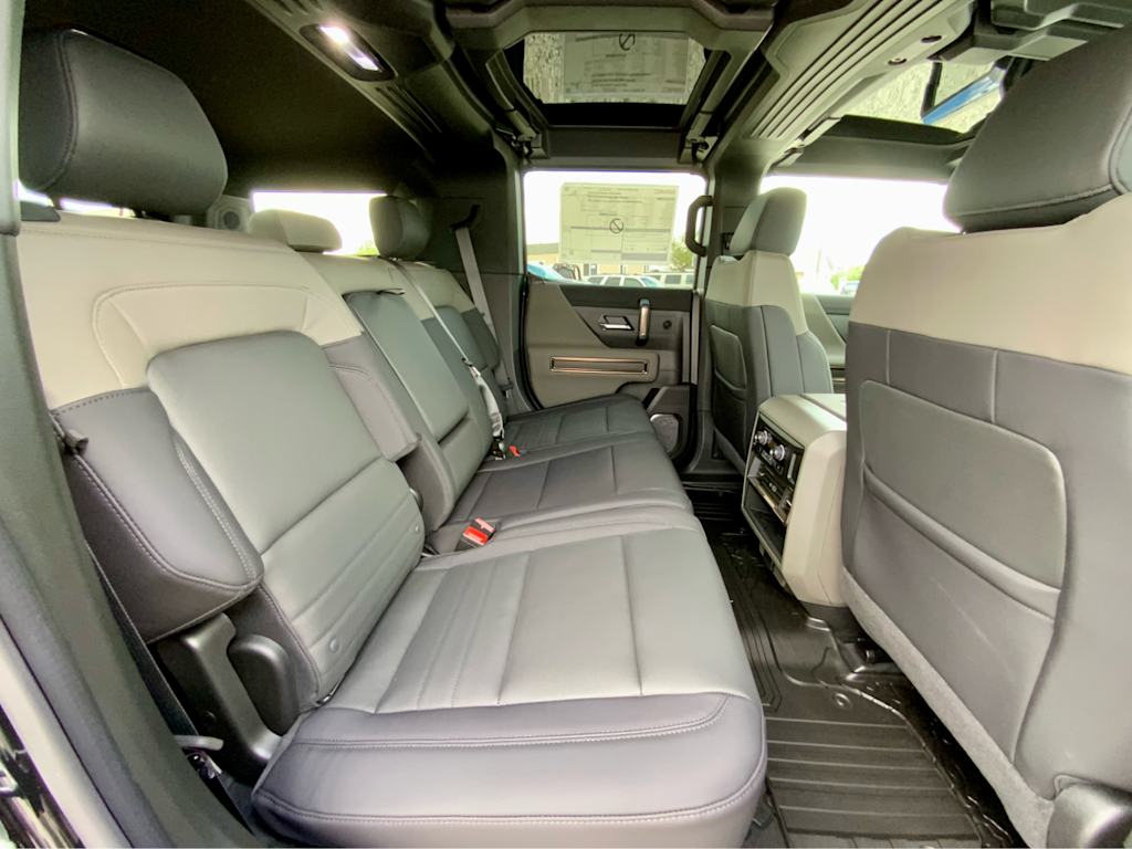 Thumbnail: 2025 GMC Hummer EV - 34