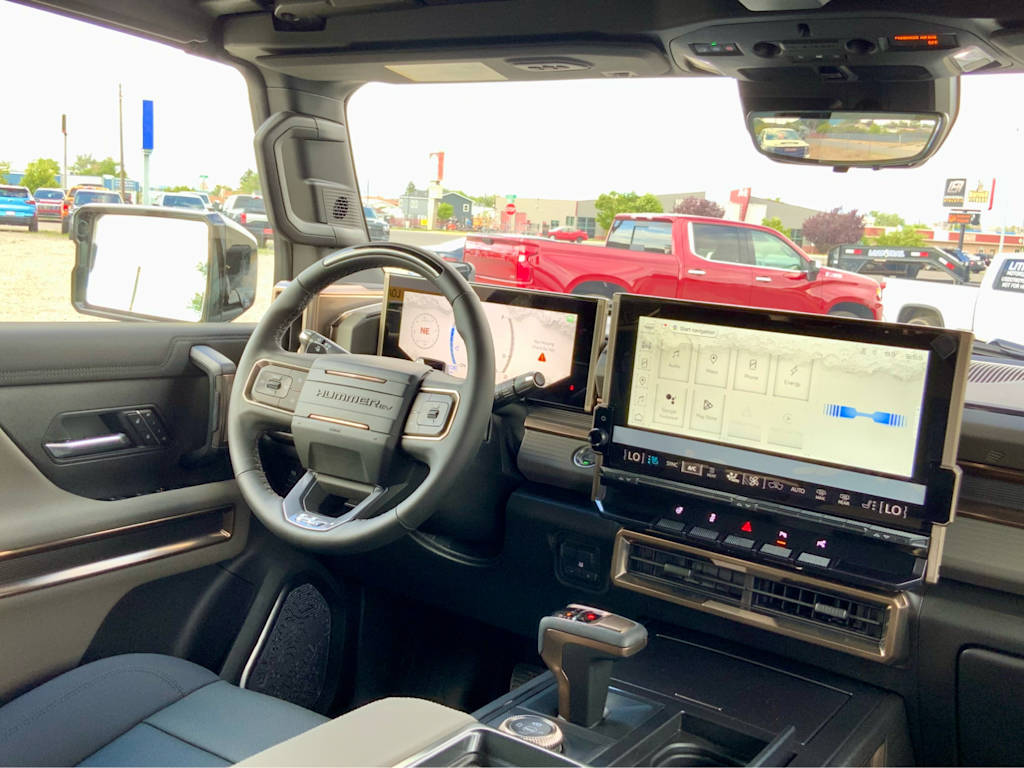 Thumbnail: 2025 GMC Hummer EV - 39