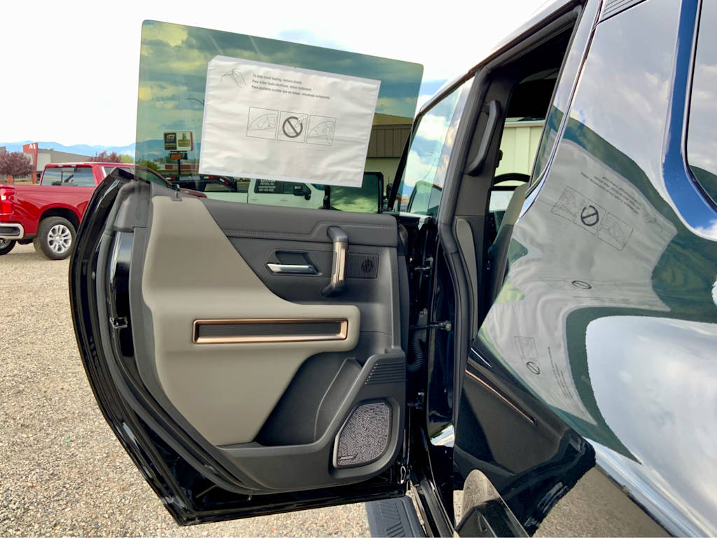 Thumbnail: 2025 GMC Hummer EV - 52