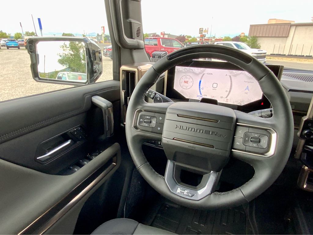 Thumbnail: 2025 GMC Hummer EV - 41