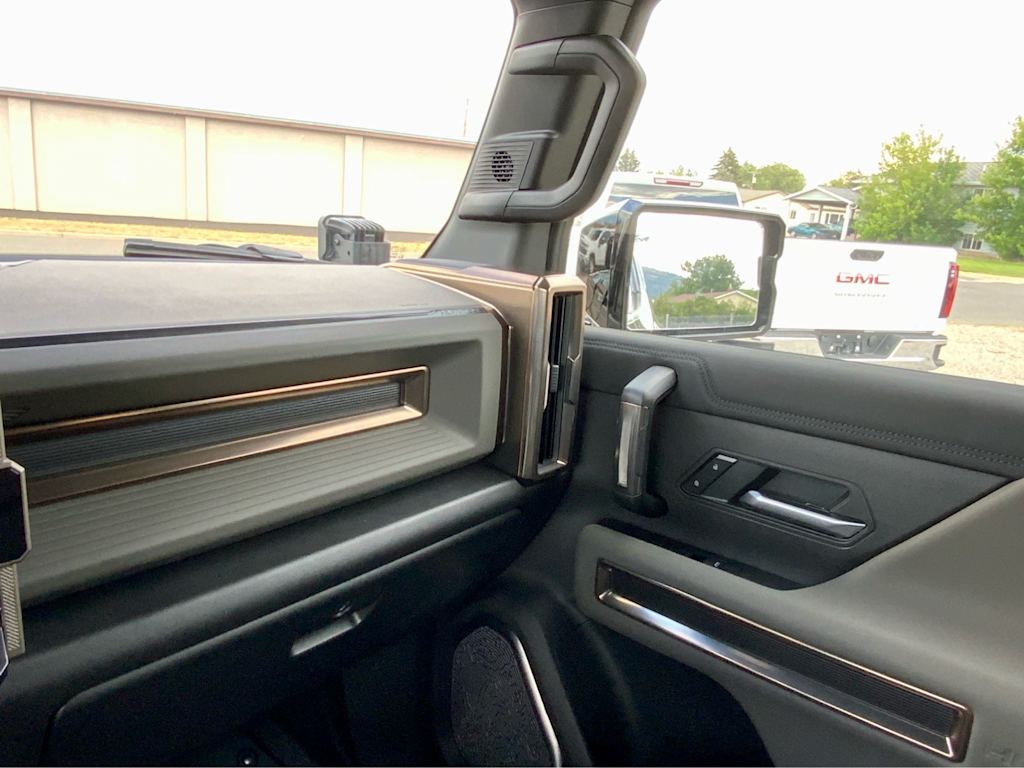 Thumbnail: 2025 GMC Hummer EV - 40