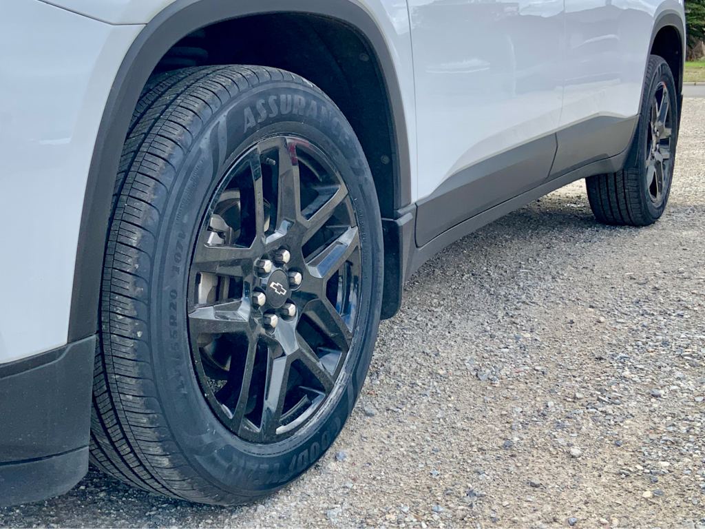 Thumbnail: 2019 Chevrolet Traverse - 25