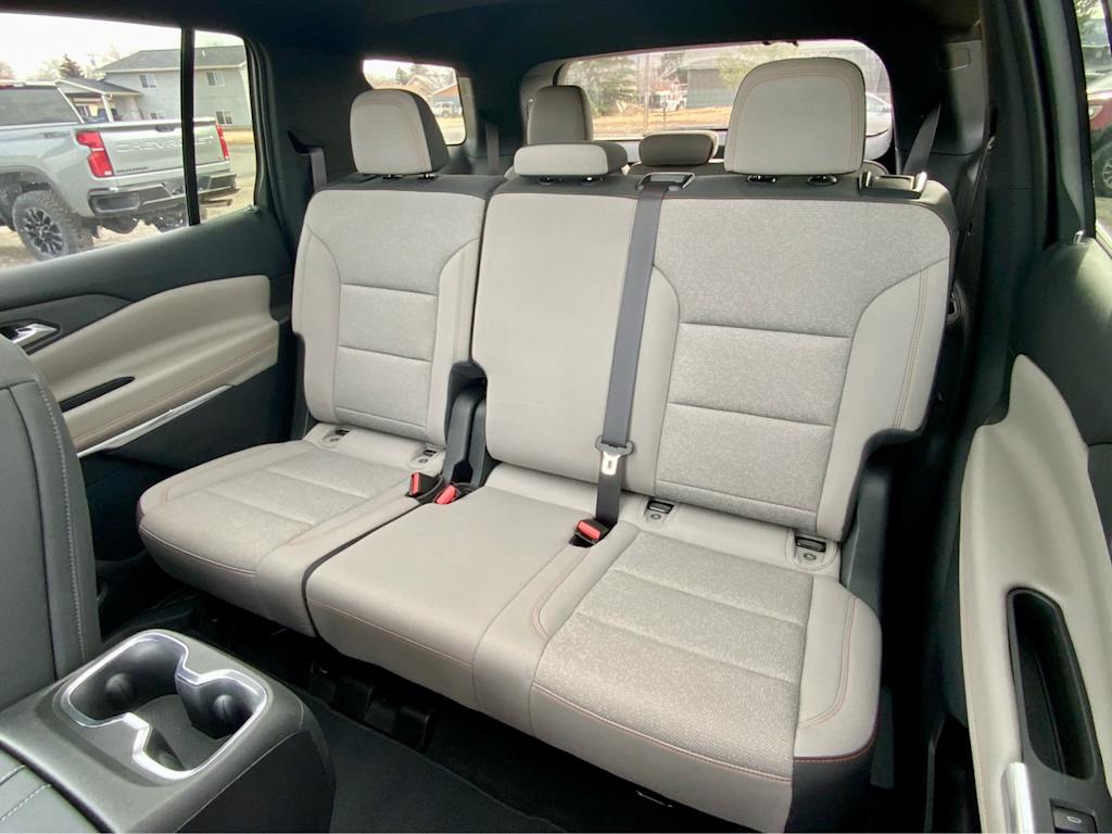 Thumbnail: 2024 Chevrolet Traverse - 31