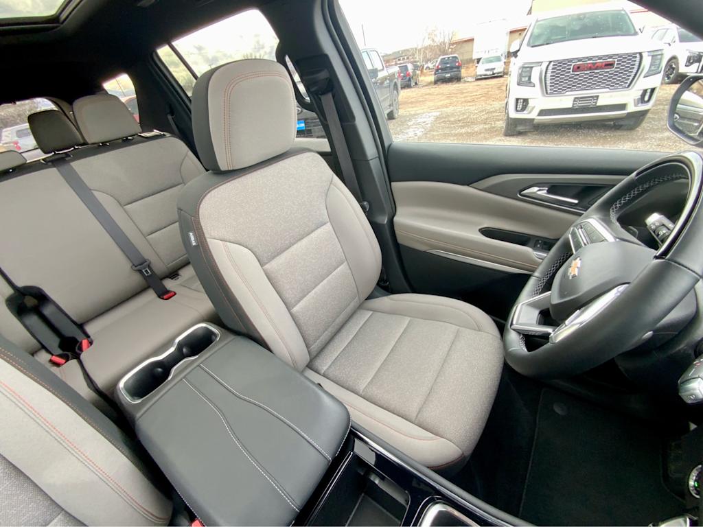 Thumbnail: 2024 Chevrolet Traverse - 34