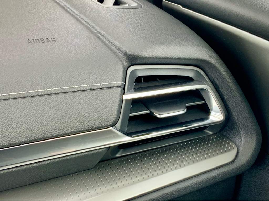 Thumbnail: 2024 Chevrolet Traverse - 46