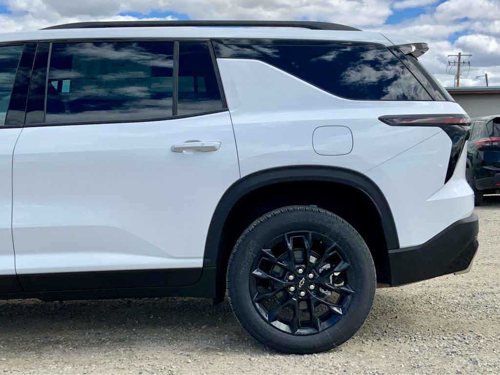 Thumbnail: 2026 Chevrolet Traverse - 8