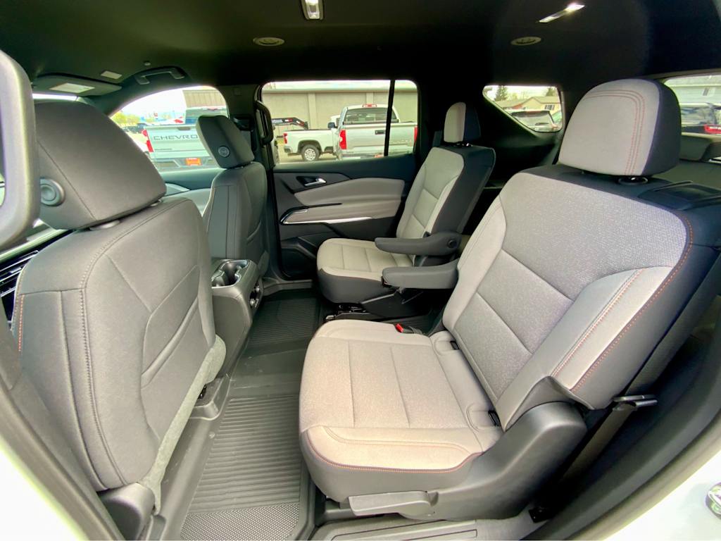 Thumbnail: 2026 Chevrolet Traverse - 12