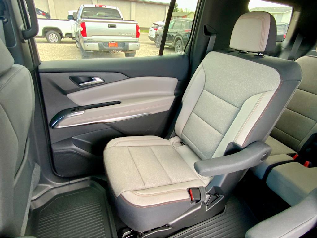 Thumbnail: 2026 Chevrolet Traverse - 33