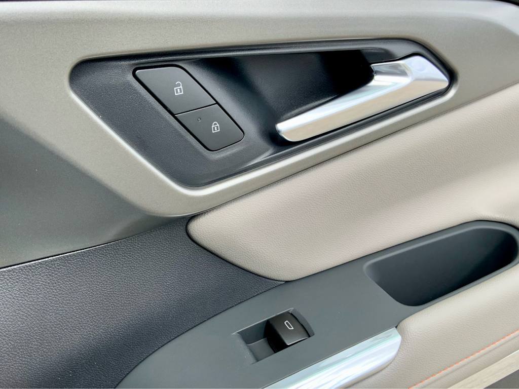 Thumbnail: 2026 Chevrolet Traverse - 52