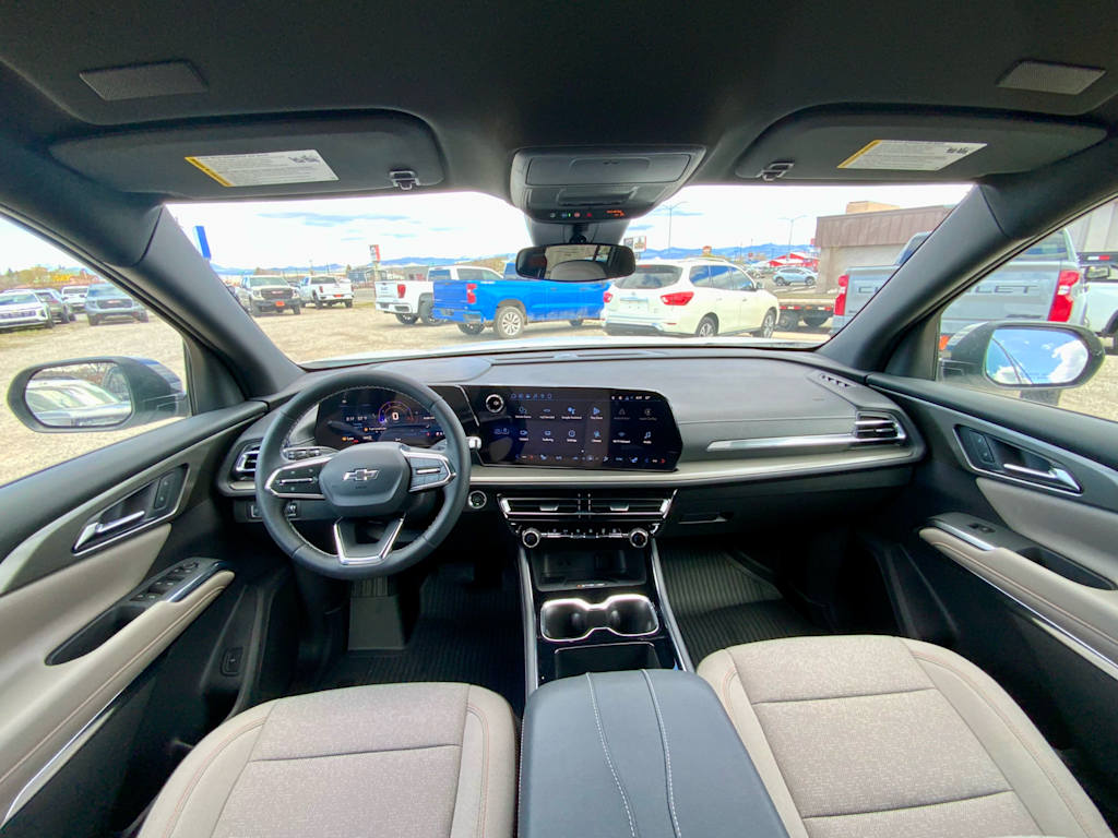 Thumbnail: 2026 Chevrolet Traverse - 2