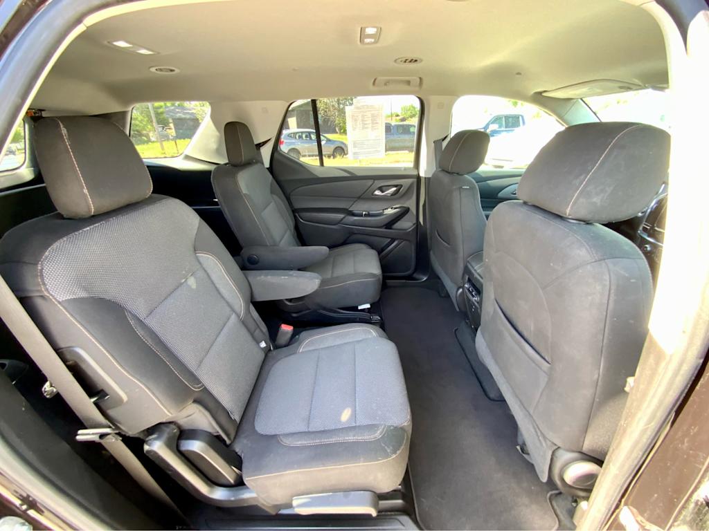 Thumbnail: 2018 Chevrolet Traverse - 29